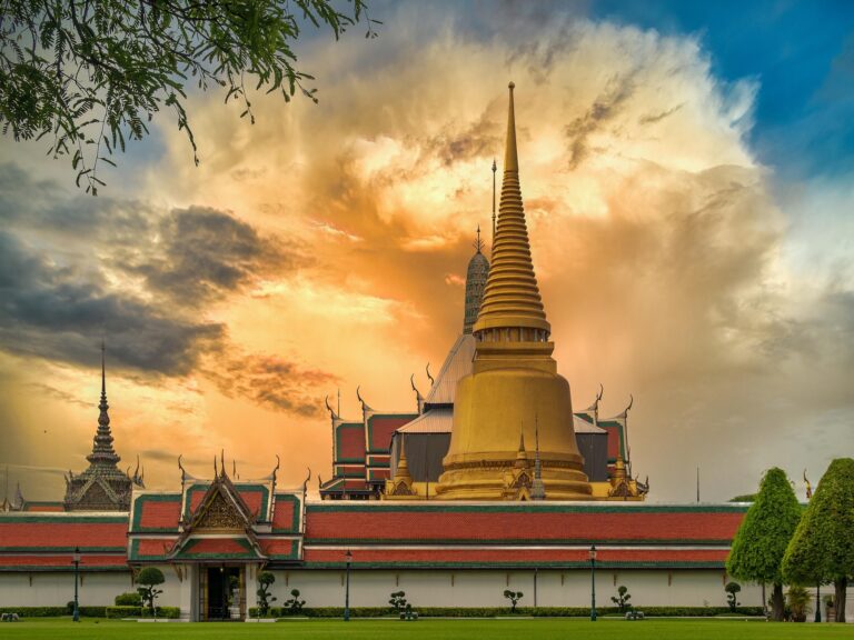 Explore Bangkok at the Ideal Time